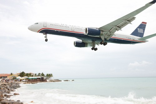 Aircraft landing, Sint Maarten (Photo: Michael Willems)
