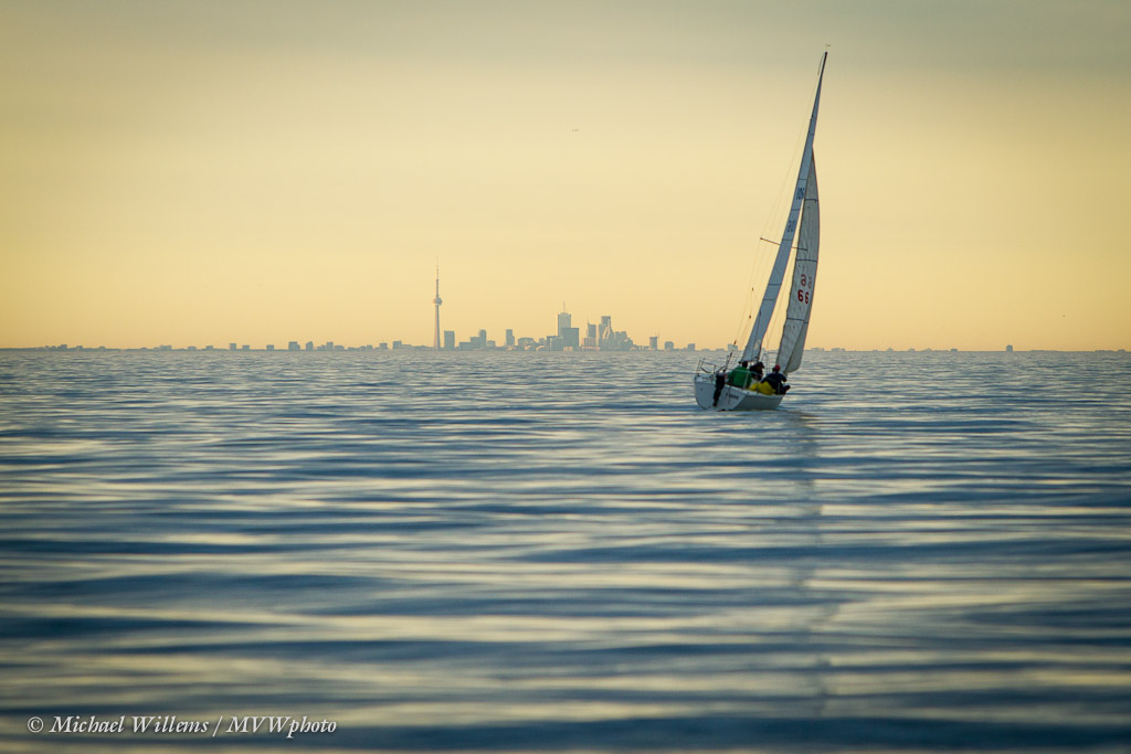 Lake Ontario Sailing, Photo by Michael Willems SPEEDLIGHTER.CA